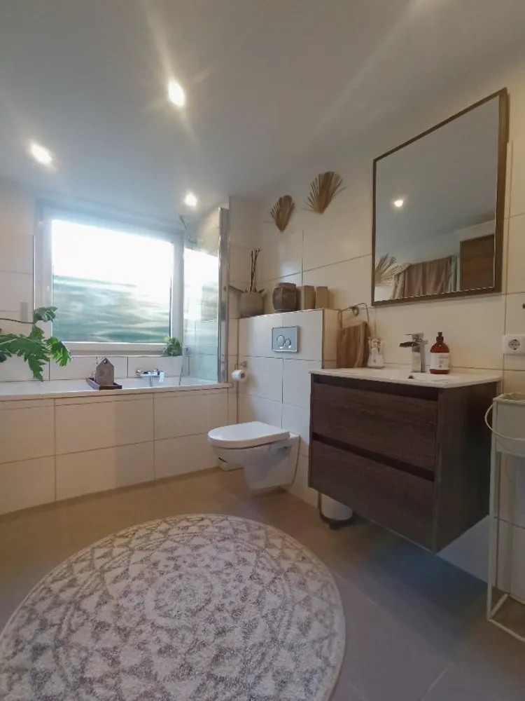 4 Zimmer Wohnung mit 85 m² in Düsseldorf – Bild 2
