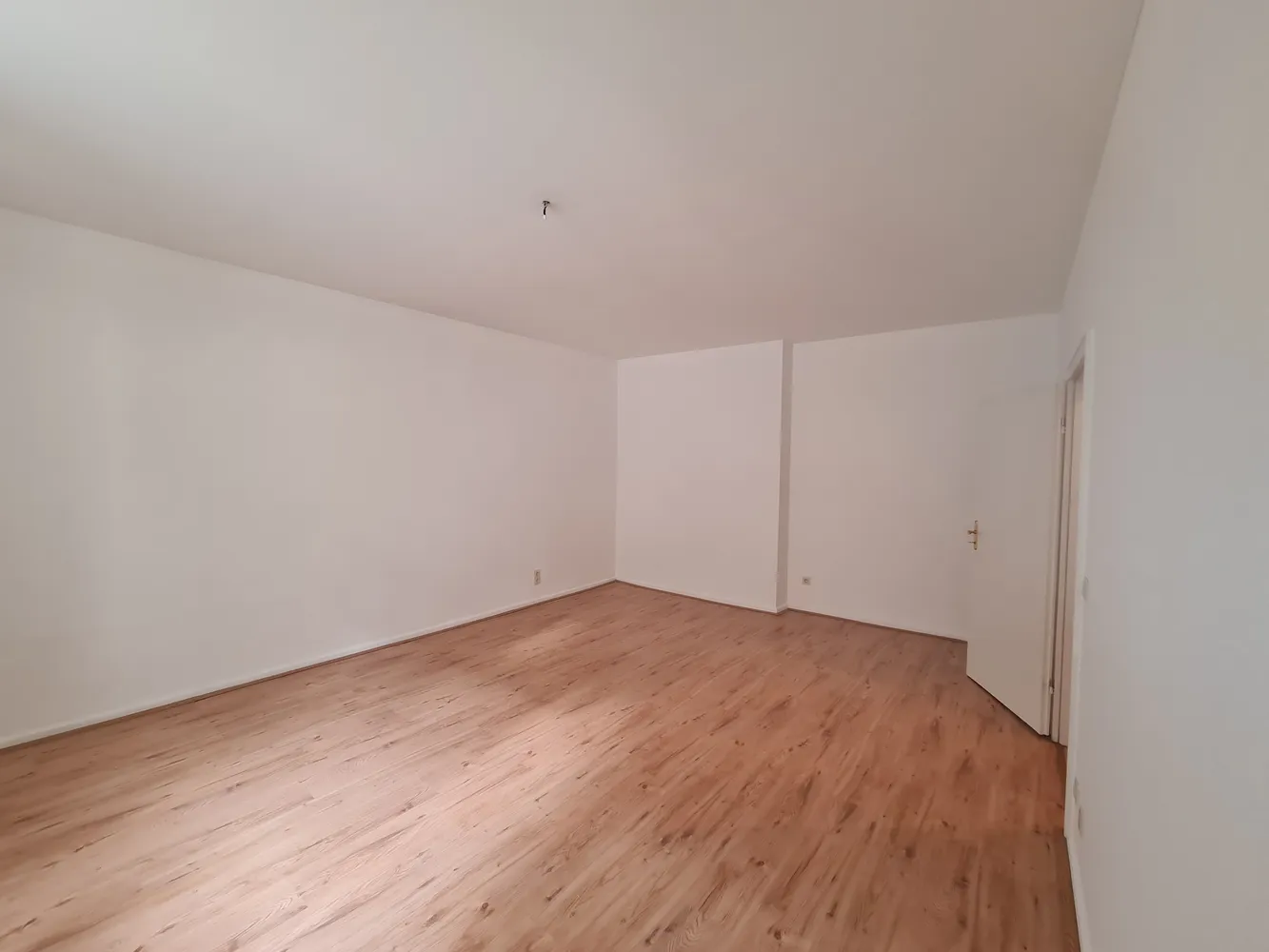 1 Zimmer Wohnung mit 42 m² in Wiesbaden – Bild 6
