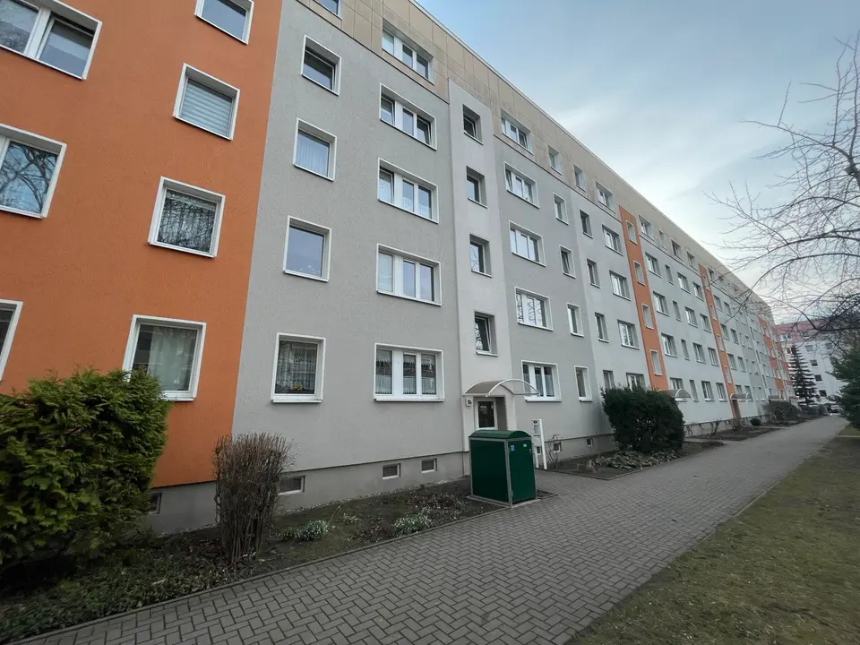 3 room apartment with 60 m² in Magdeburg – Photo 3