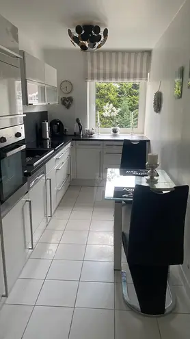2 Zimmer Wohnung mit 85 m² in Köln – Bild 4