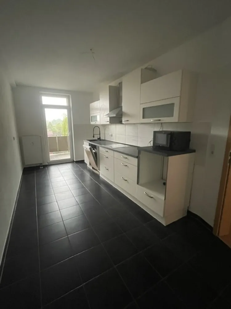 4 Zimmer Wohnung mit 86 m² in Weißenfels – Bild 5
