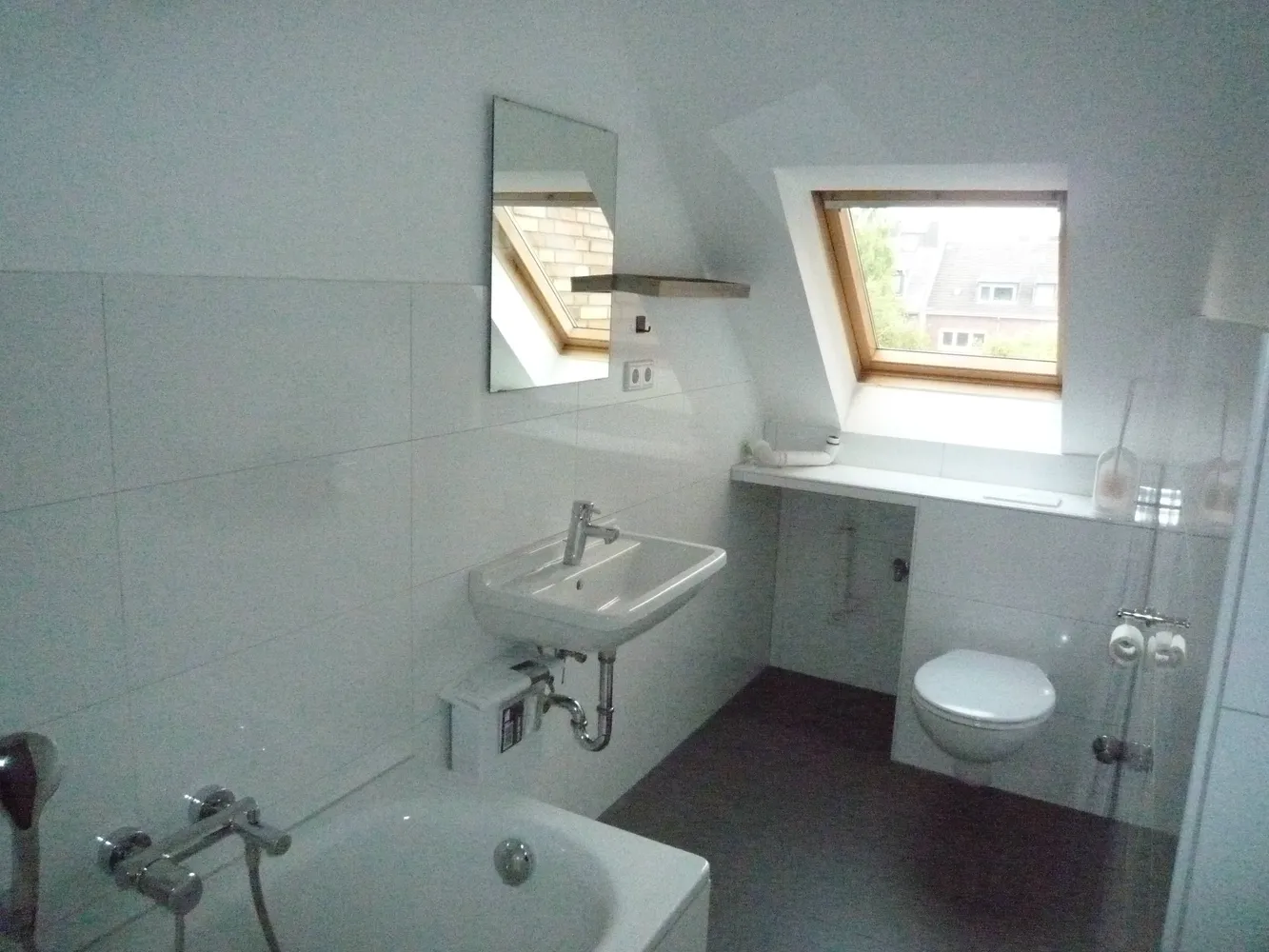 4 Zimmer Wohnung mit 100 m² in Düsseldorf – Bild 8