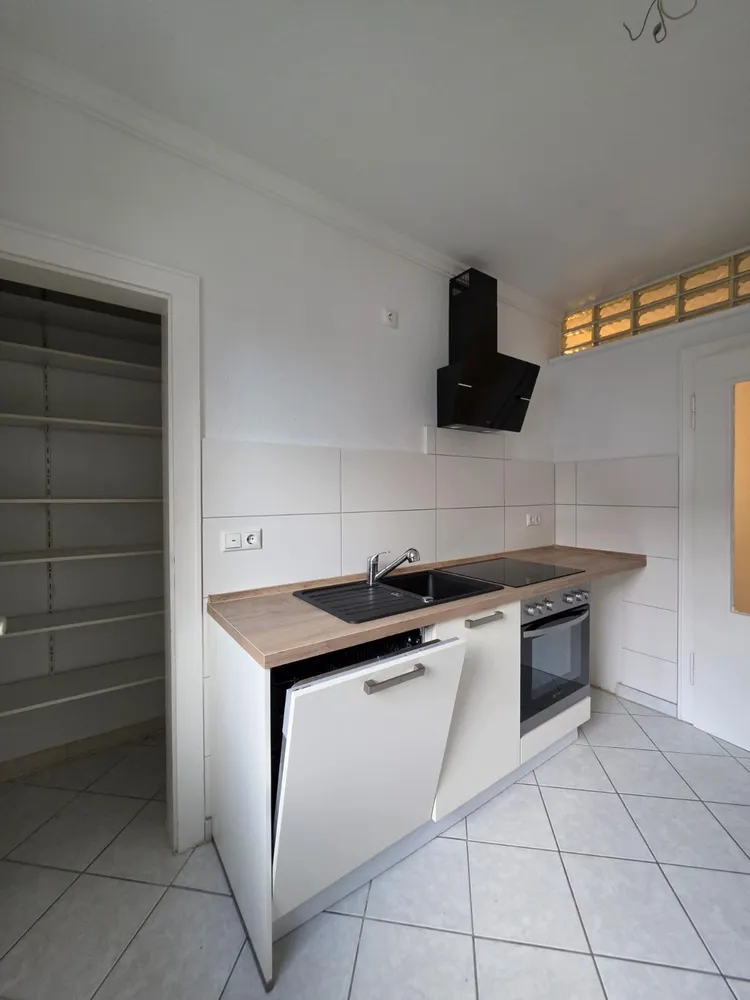 3 Zimmer Wohnung mit 92 m² in Erlangen – Bild 2