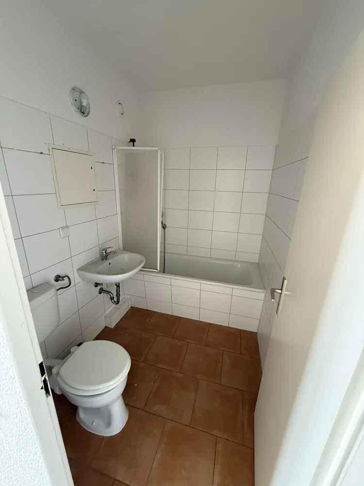 7 Zimmer Wohnung mit 123 m² in Halle (Saale) – Bild 4