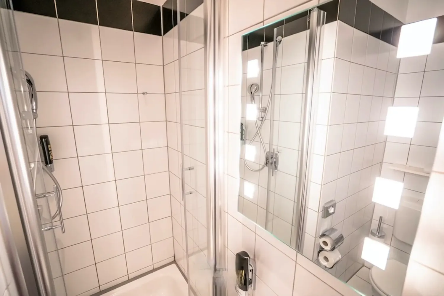 Shared room with 11 m² in Berlin – Photo 2