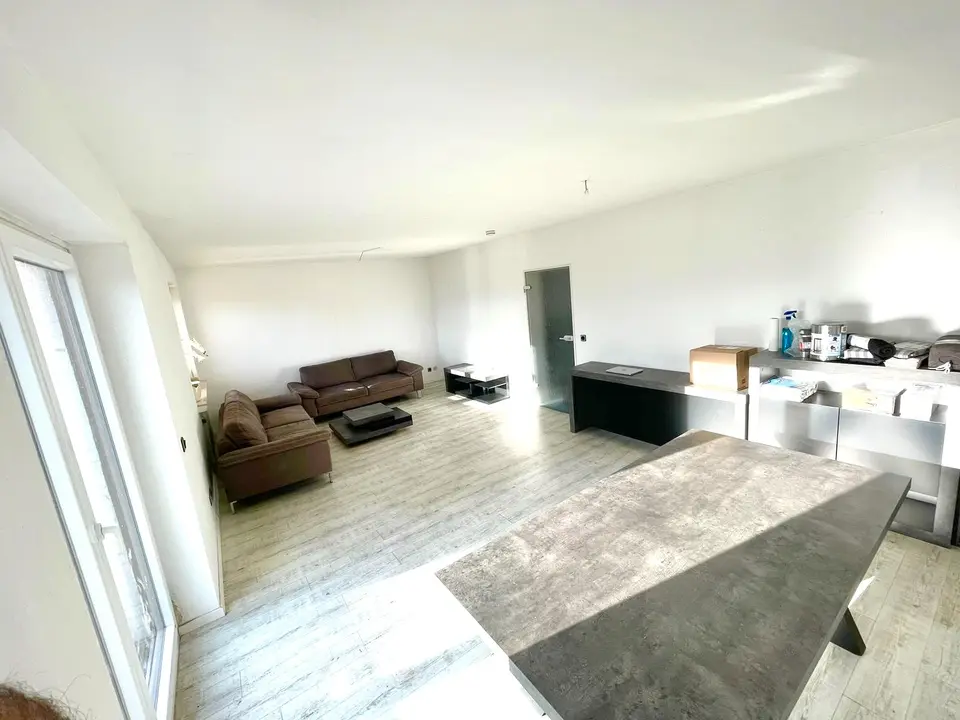 3 Zimmer Wohnung mit 103 m² in Krefeld – Bild 1