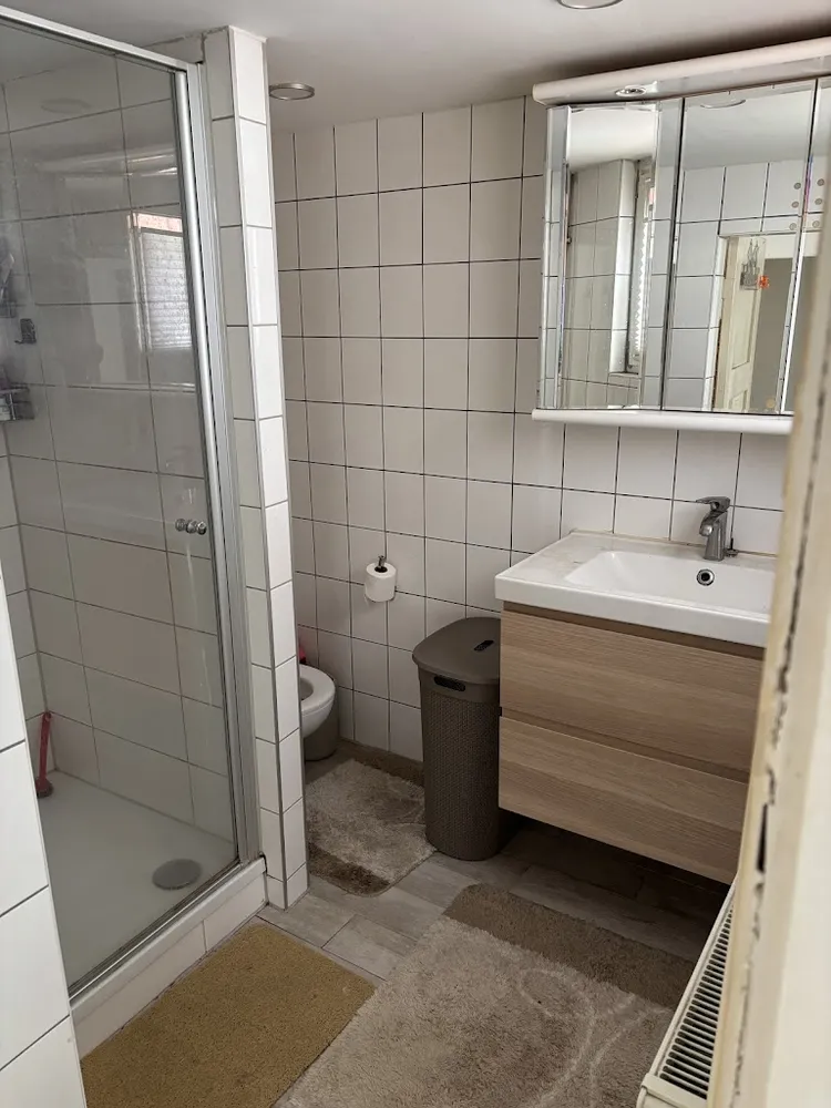 2 Zimmer Wohnung mit 70 m² in Berlin – Bild 6