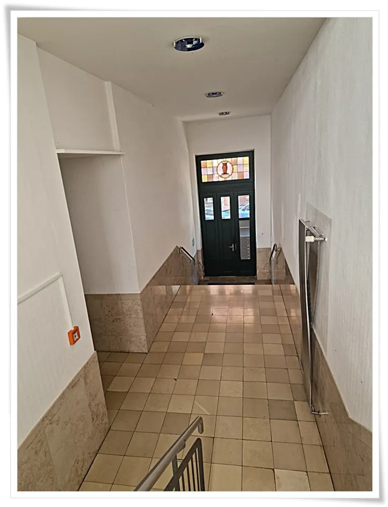 4 Zimmer Wohnung mit 117 m² in Wiesbaden – Bild 1