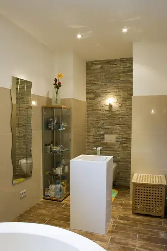 2 Zimmer Wohnung mit 73 m² in Hamburg – Bild 9