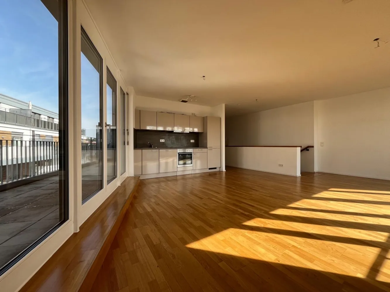 4 Zimmer Wohnung mit 135 m² in Stuttgart – Bild 2