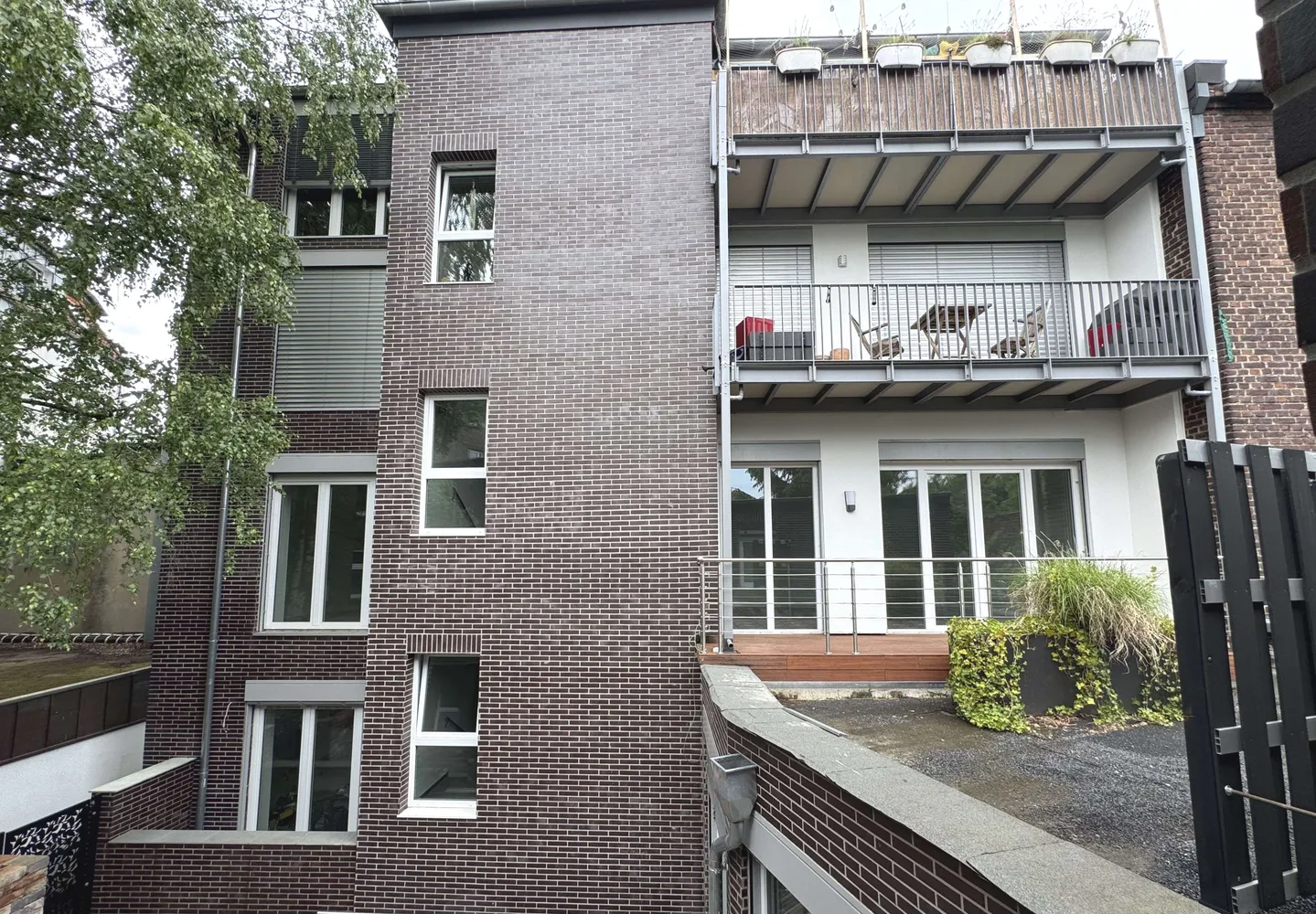 3 room apartment with 114 m² in Essen – Photo 2
