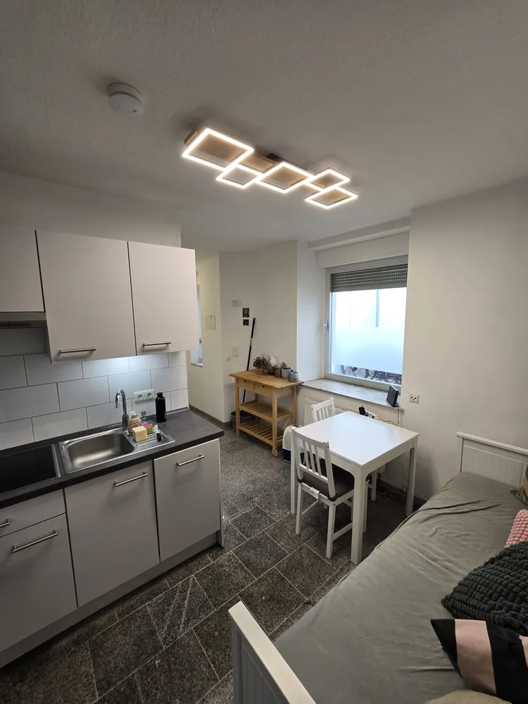 1 Zimmer Wohnung mit 30 m² in Köln – Bild 6