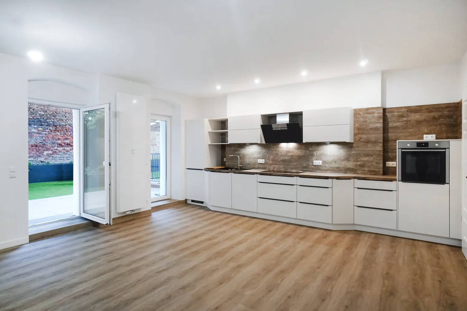 2 Zimmer Wohnung mit 76 m² in Berlin – Bild 1
