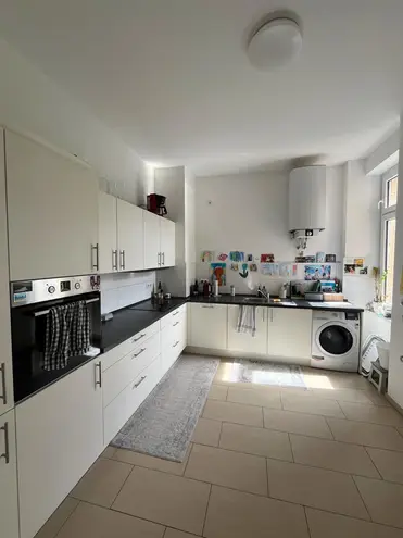 5 Zimmer Wohnung mit 145 m² in Frankfurt am Main – Bild 3
