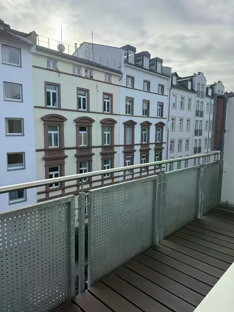 1 Zimmer Wohnung mit 30 m² in Frankfurt am Main – Bild 2