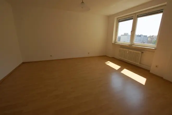 2 Zimmer Wohnung mit 65 m² in Nürnberg – Bild 3
