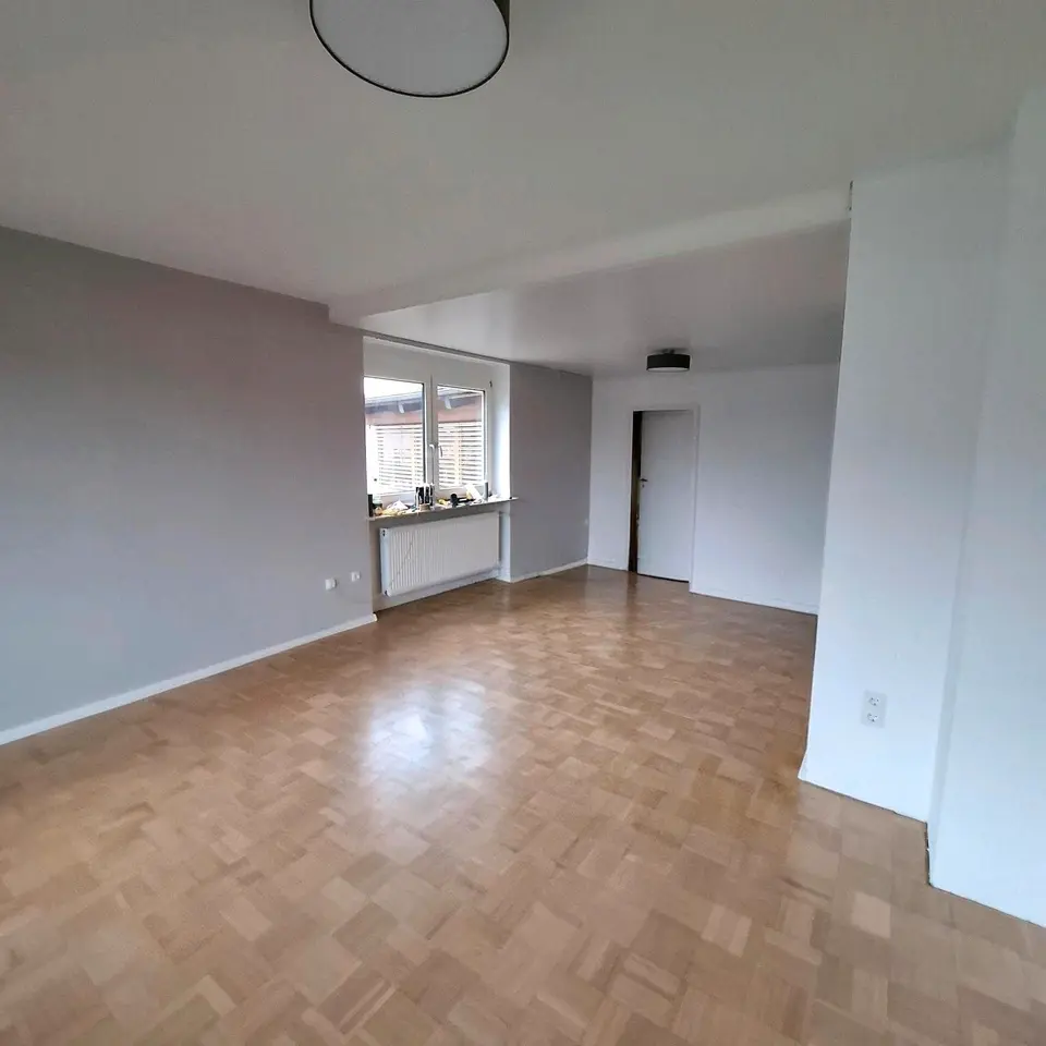 4 Zimmer Wohnung mit 120 m² in Sonneberg – Bild 2