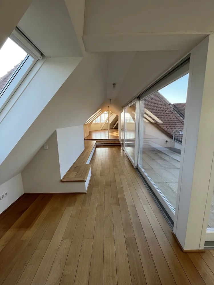 2 Zimmer Wohnung mit 220 m² in Nürnberg – Bild 9