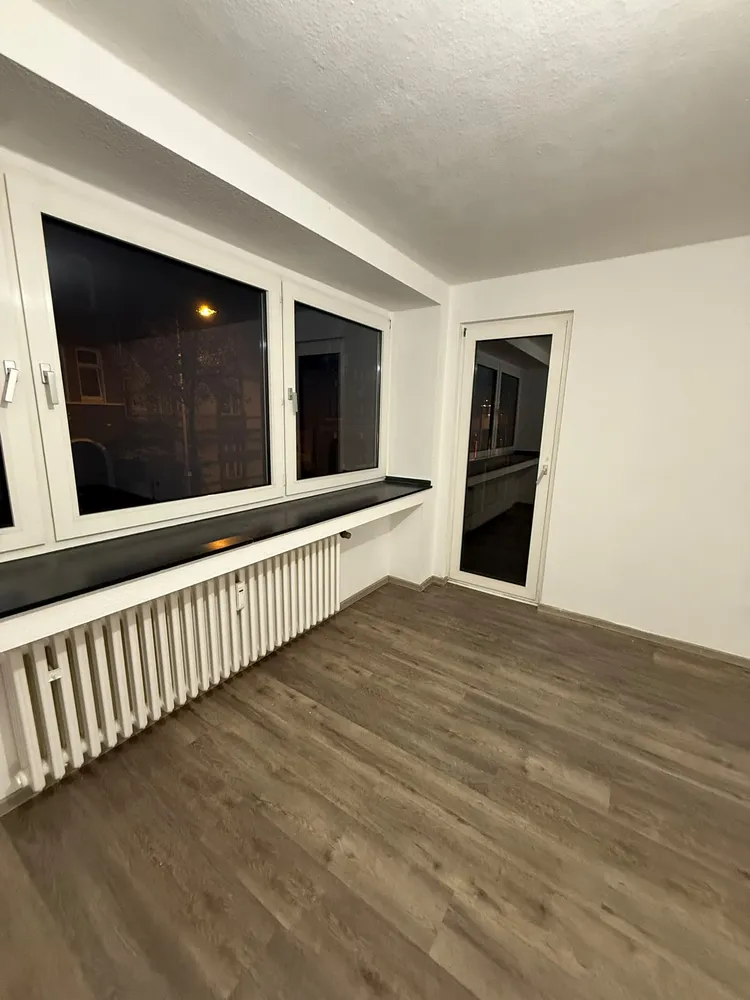 2 Zimmer Wohnung mit 70 m² in Köln – Bild 2