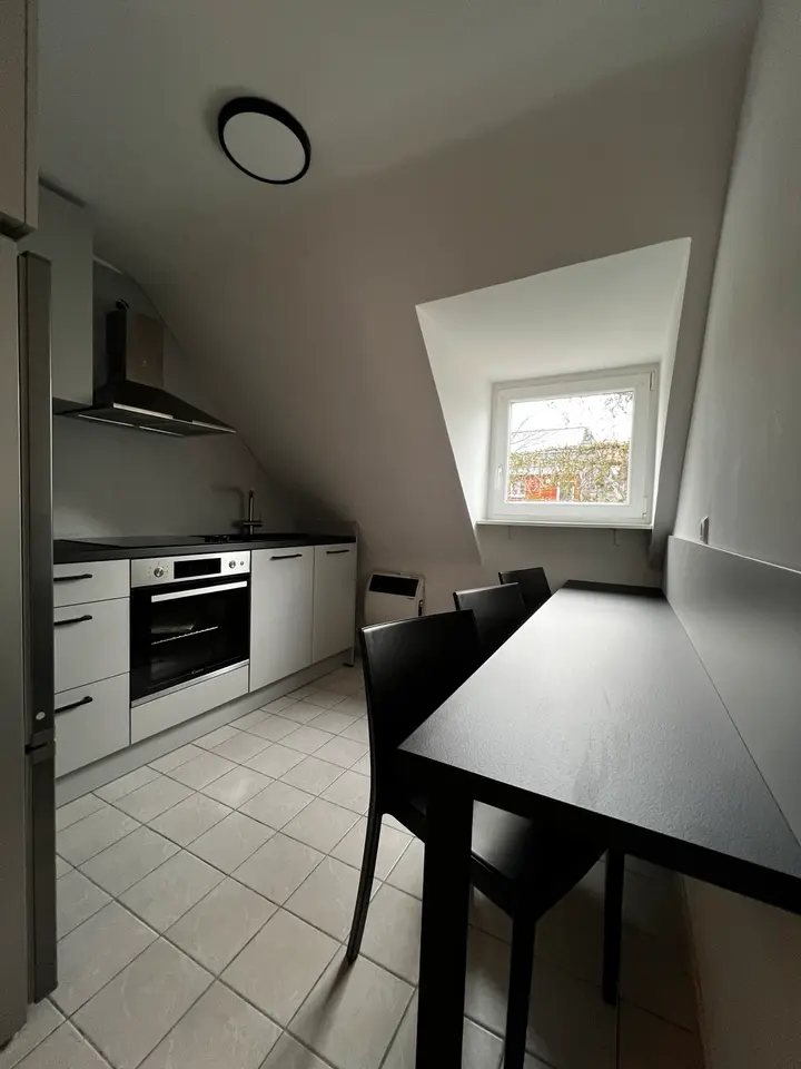 Shared room with 70 m² in Stuttgart – Photo 2