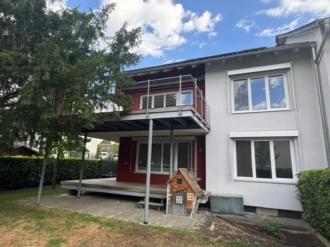 6 Zimmer Wohnung mit 192 m² in Freiburg im Breisgau – Bild 7