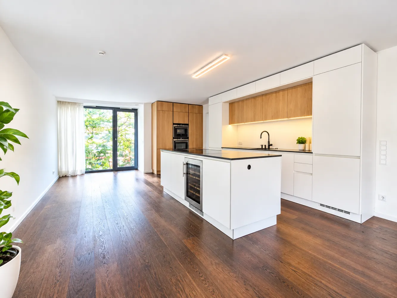 4 Zimmer Wohnung mit 127 m² in München – Bild 1