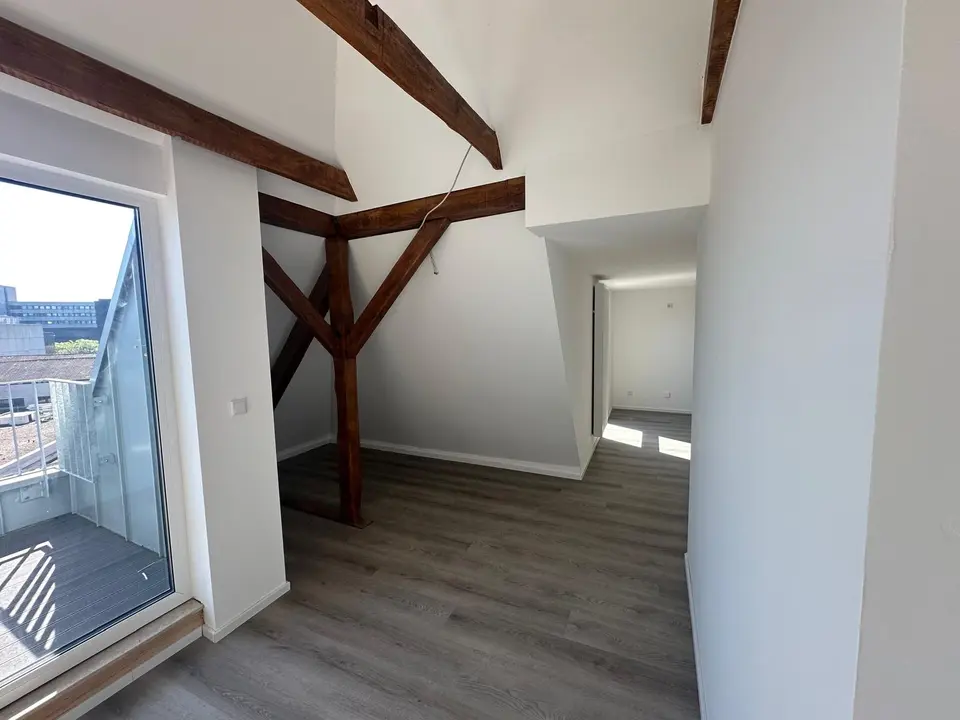 4 Zimmer Wohnung mit 115 m² in Aachen – Bild 3