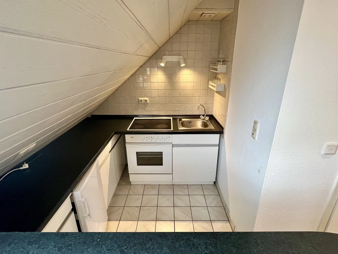 1 Zimmer Wohnung mit 32 m² in Köln – Bild 11