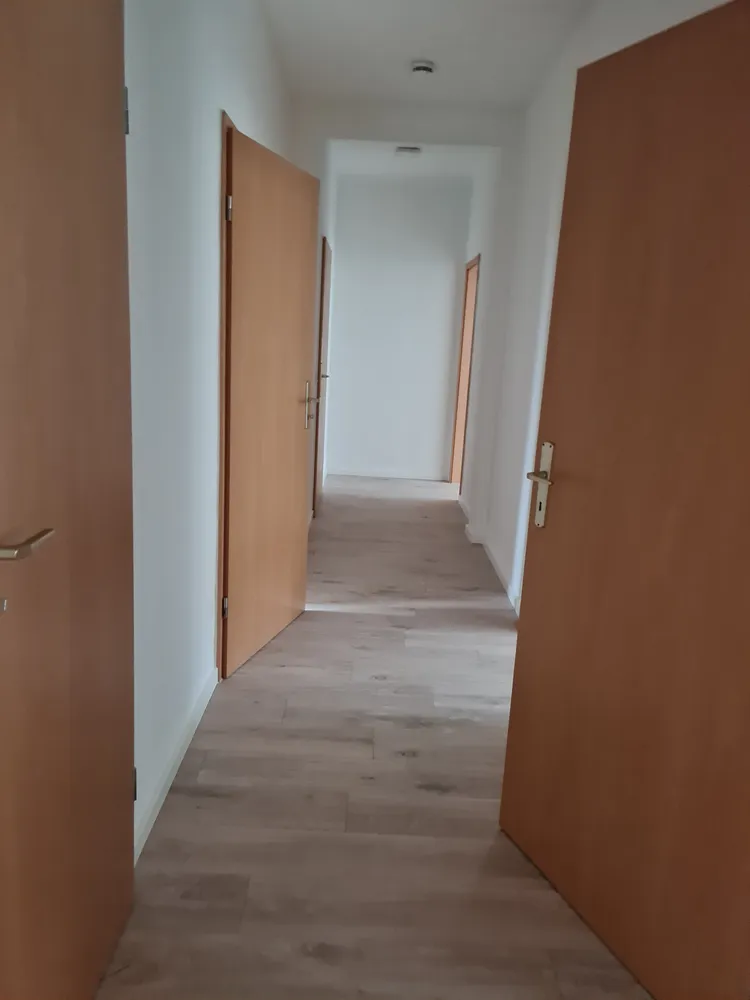 4 Zimmer Wohnung mit 79 m² in Weißenfels – Bild 5