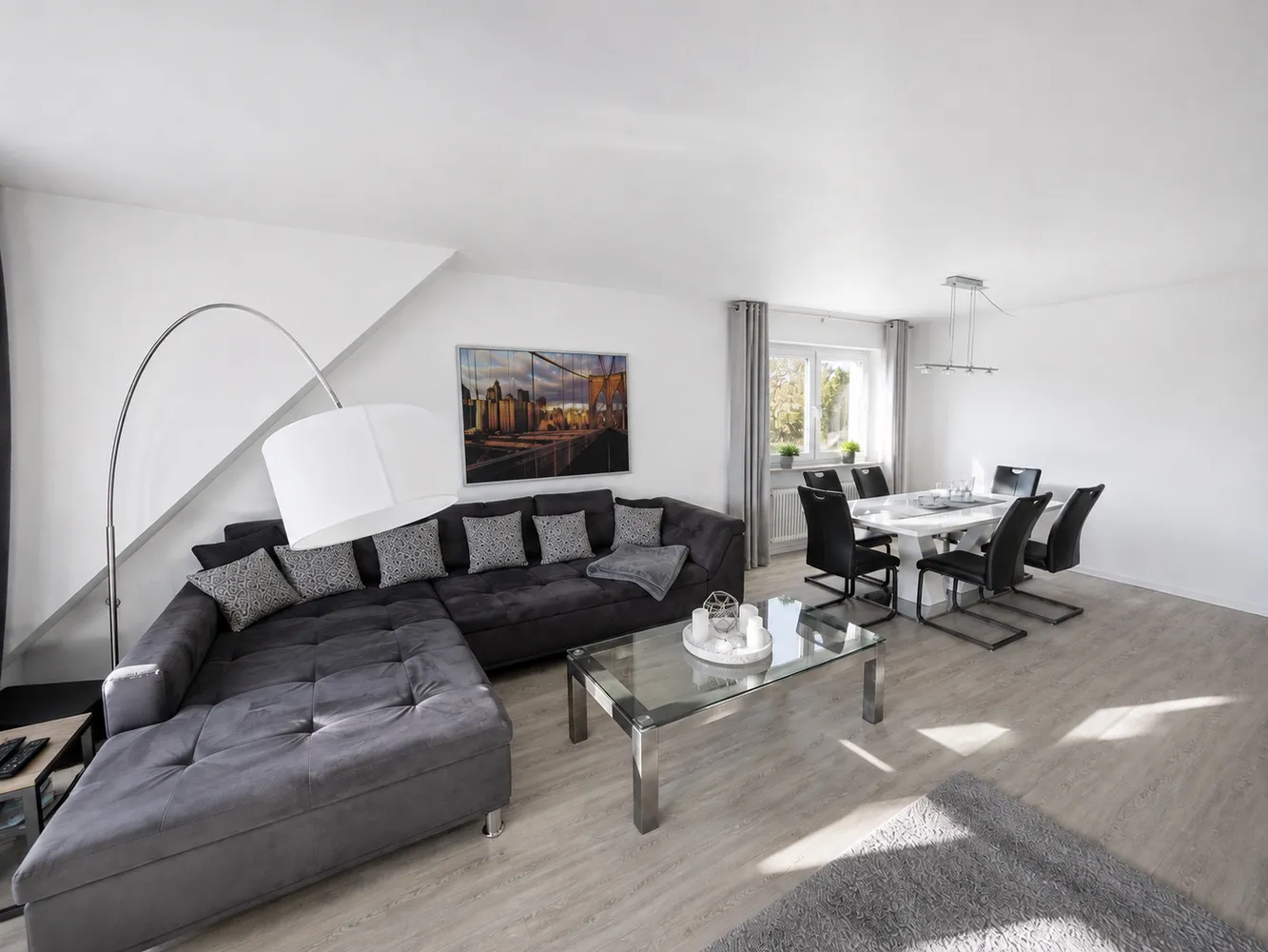 2 Zimmer Wohnung mit 92 m² in Essen – Bild 1