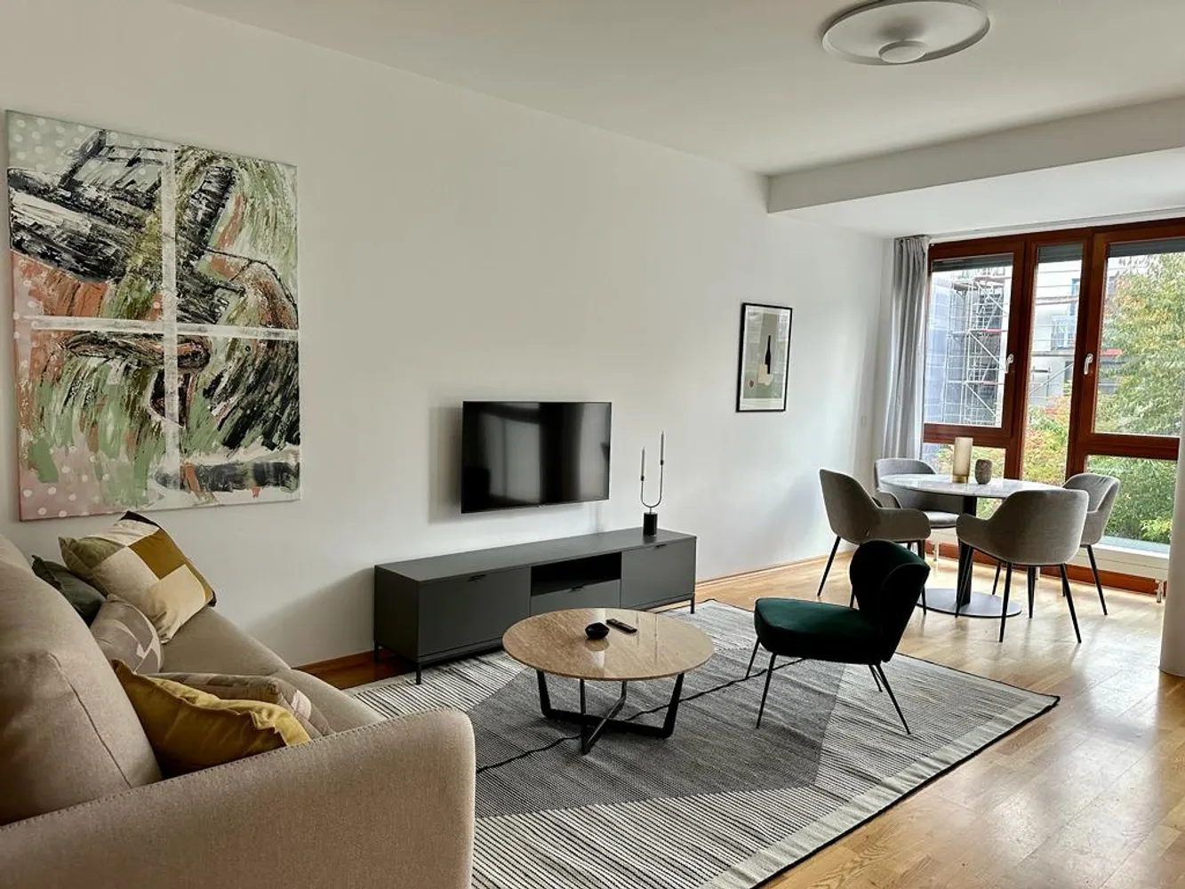 2 Zimmer Wohnung mit 80 m² in Berlin – Bild 3