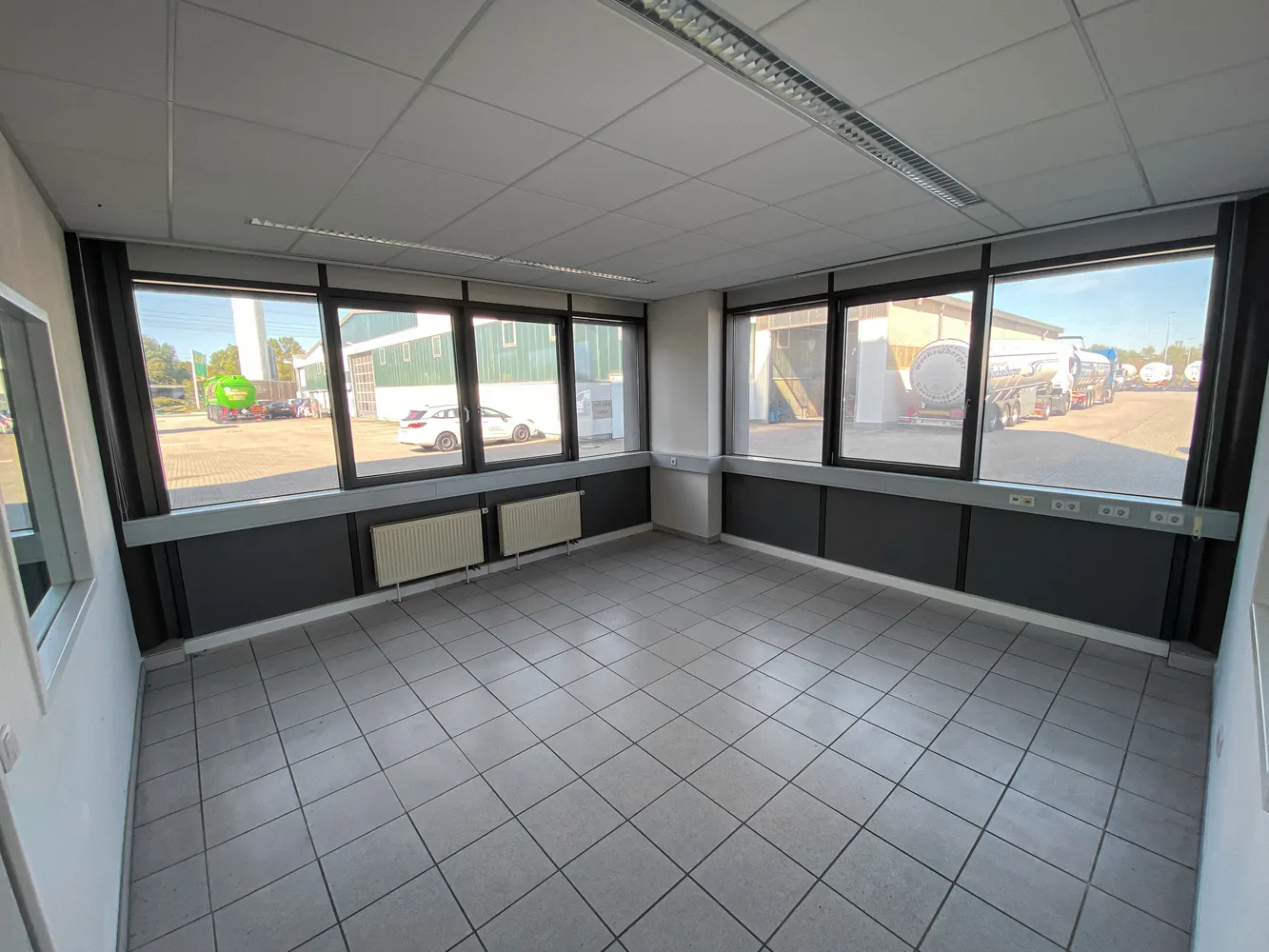 3 Zimmer Wohnung mit 130 m² in Karlsruhe – Bild 7