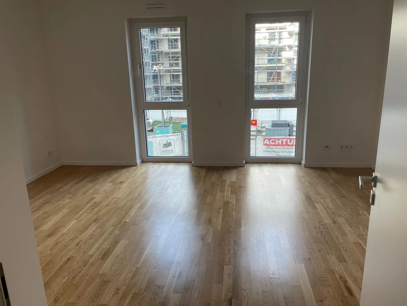 4 Zimmer Wohnung mit 124 m² in Frankfurt am Main – Bild 2