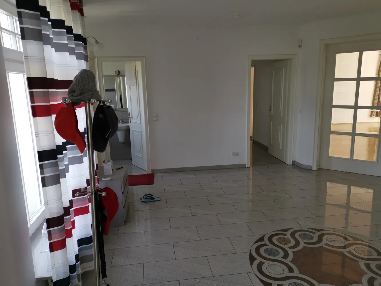 6 Zimmer Haus mit 402 m² in Heilbronn – Bild 2