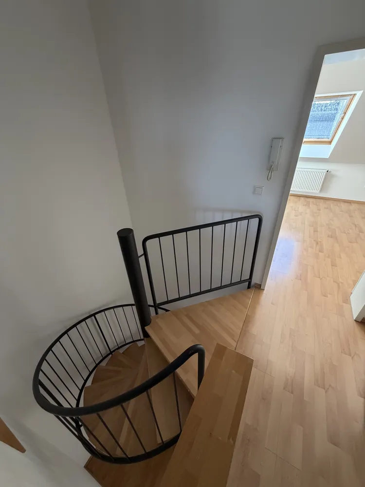 4 Zimmer Wohnung mit 99 m² in Düsseldorf – Bild 12