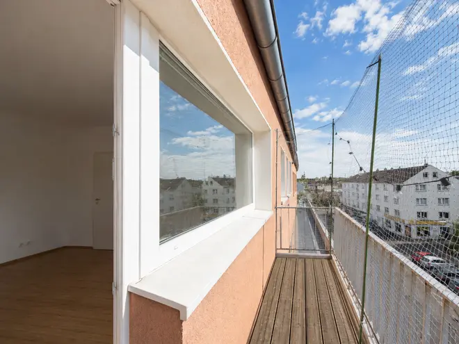 4 Zimmer Wohnung mit 90 m² in Köln – Bild 2