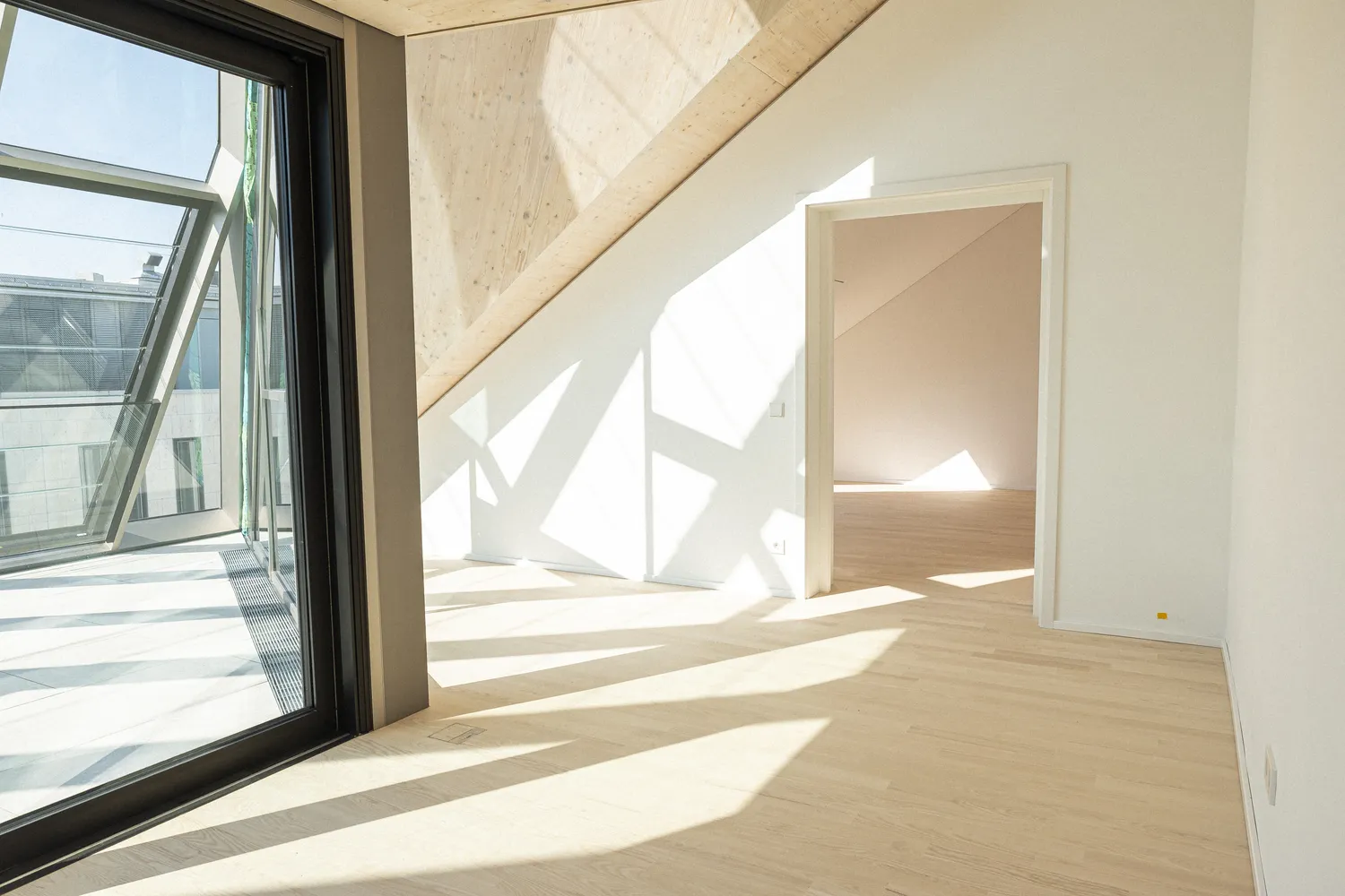 4 Zimmer Wohnung mit 194 m² in Karlsruhe – Bild 2