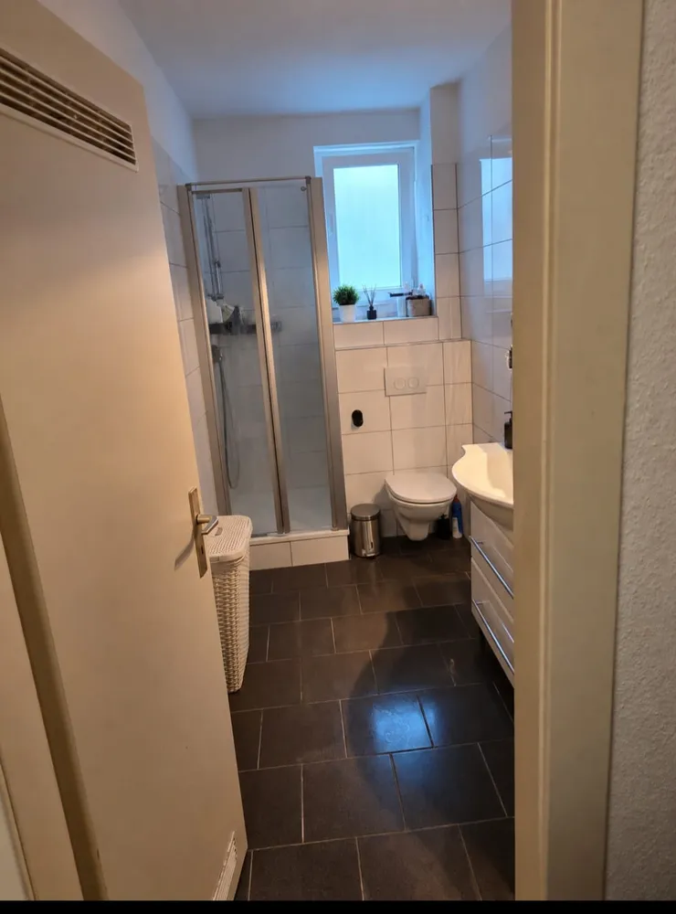2 room apartment with 50 m² in Düsseldorf – Photo 1