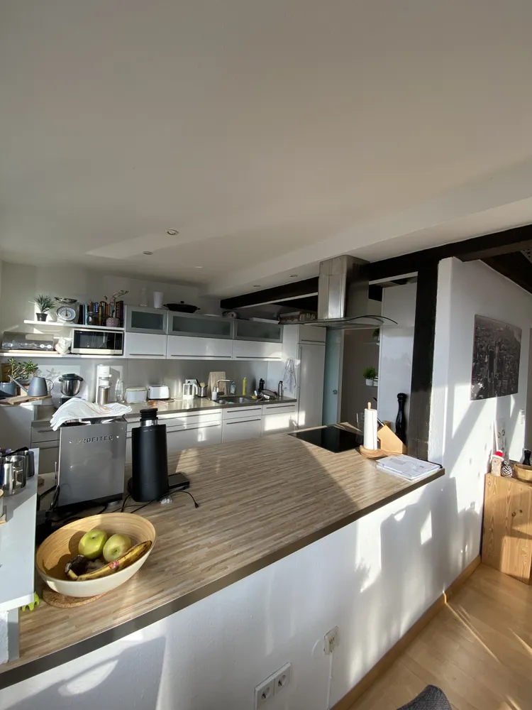 2 Zimmer Wohnung mit 131 m² in Freiburg im Breisgau – Bild 2