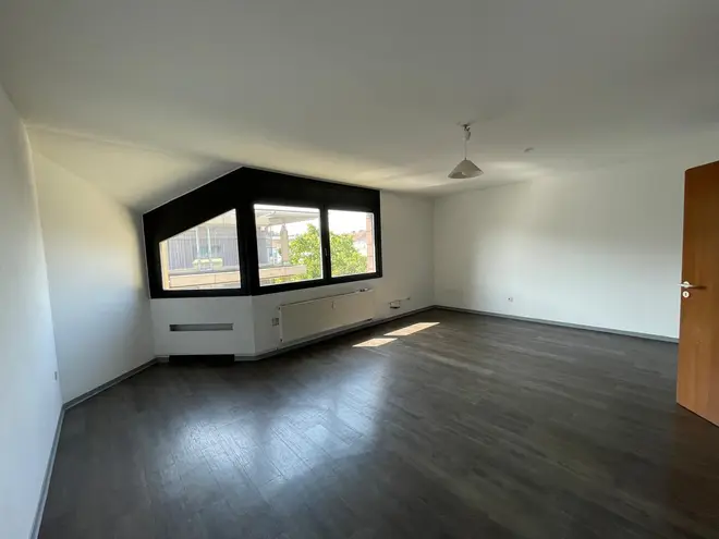 1 room apartment with 40 m² in Saarbrücken – Photo 2