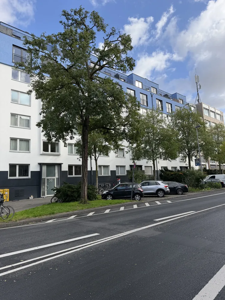 2 Zimmer Wohnung mit 56 m² in Köln – Bild 11