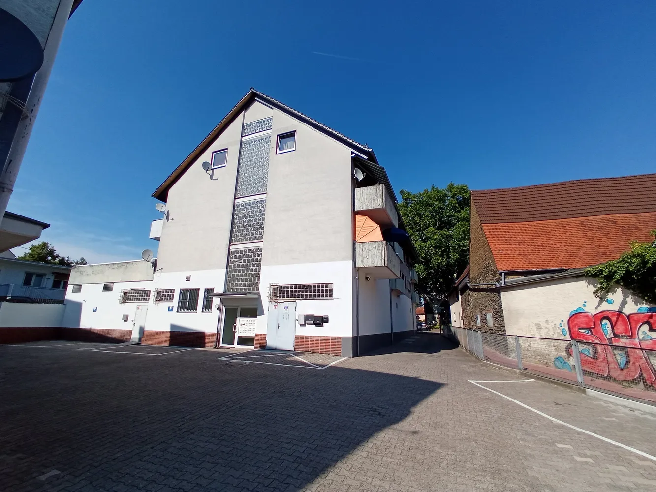 1 Zimmer Wohnung mit 30 m² in Frankfurt am Main – Bild 10