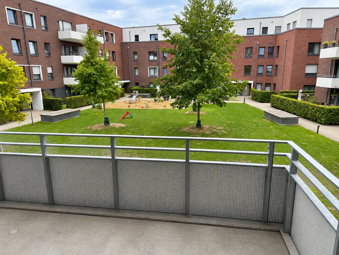 3 room apartment with 79 m² in Düsseldorf – Photo 2