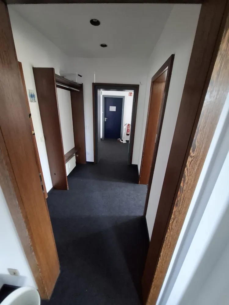 11 Zimmer Wohnung mit 237 m² in Solingen – Bild 11