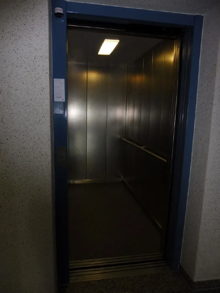 1 room apartment with 38 m² in Chemnitz – Photo 8
