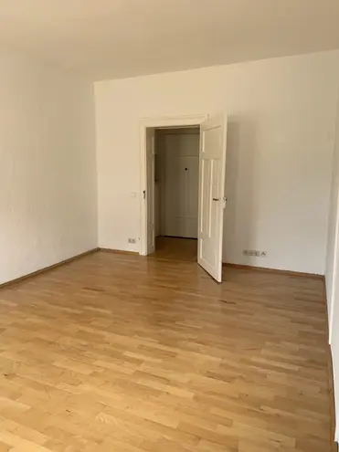 2 Zimmer Wohnung mit 58 m² in München – Bild 2