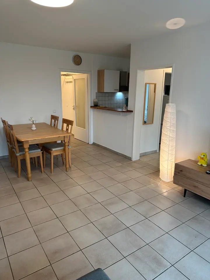 2 Zimmer Wohnung mit 55 m² in Bergisch Gladbach – Bild 2