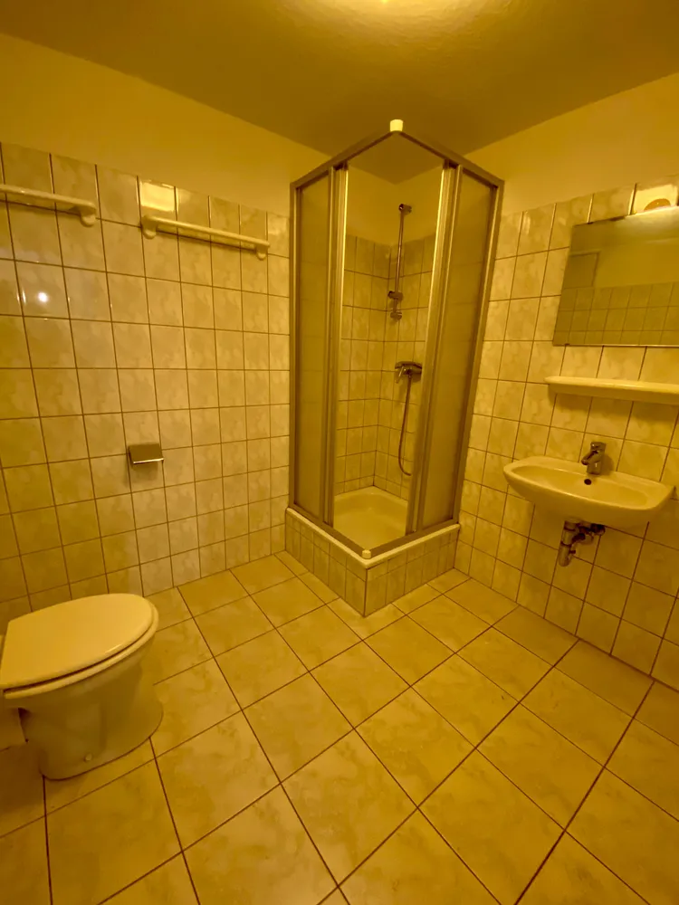 2 Zimmer Wohnung mit 60 m² in Halle (Saale) – Bild 7
