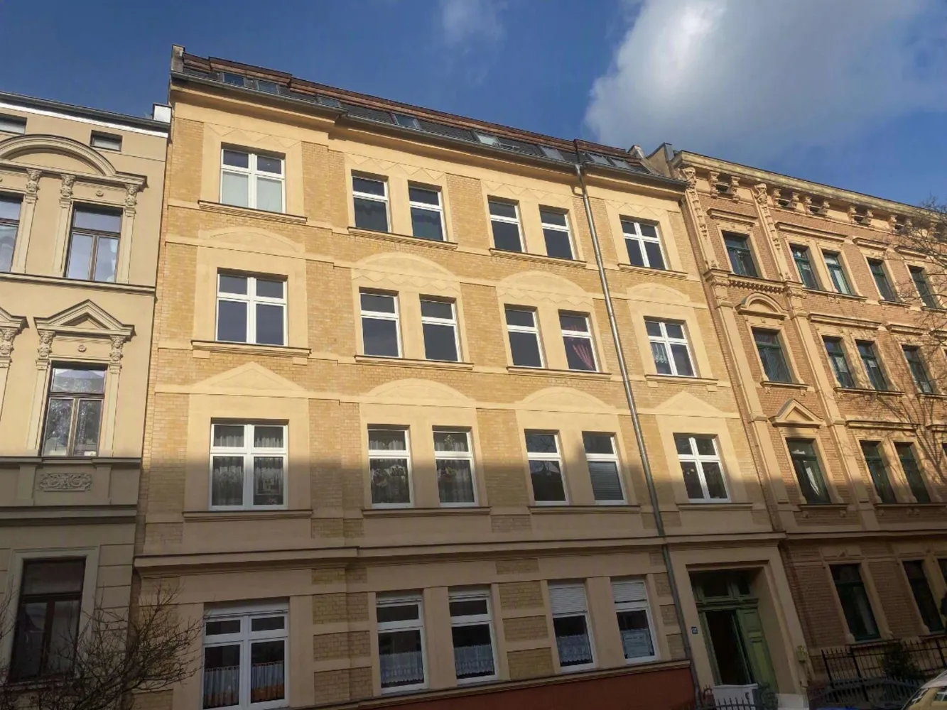 3 Zimmer Wohnung mit 90 m² in Halle (Saale) – Bild 1