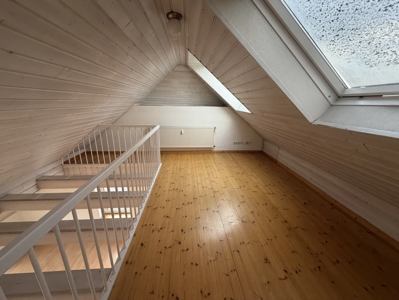 4 Zimmer Wohnung mit 120 m² in Langenfeld – Bild 2